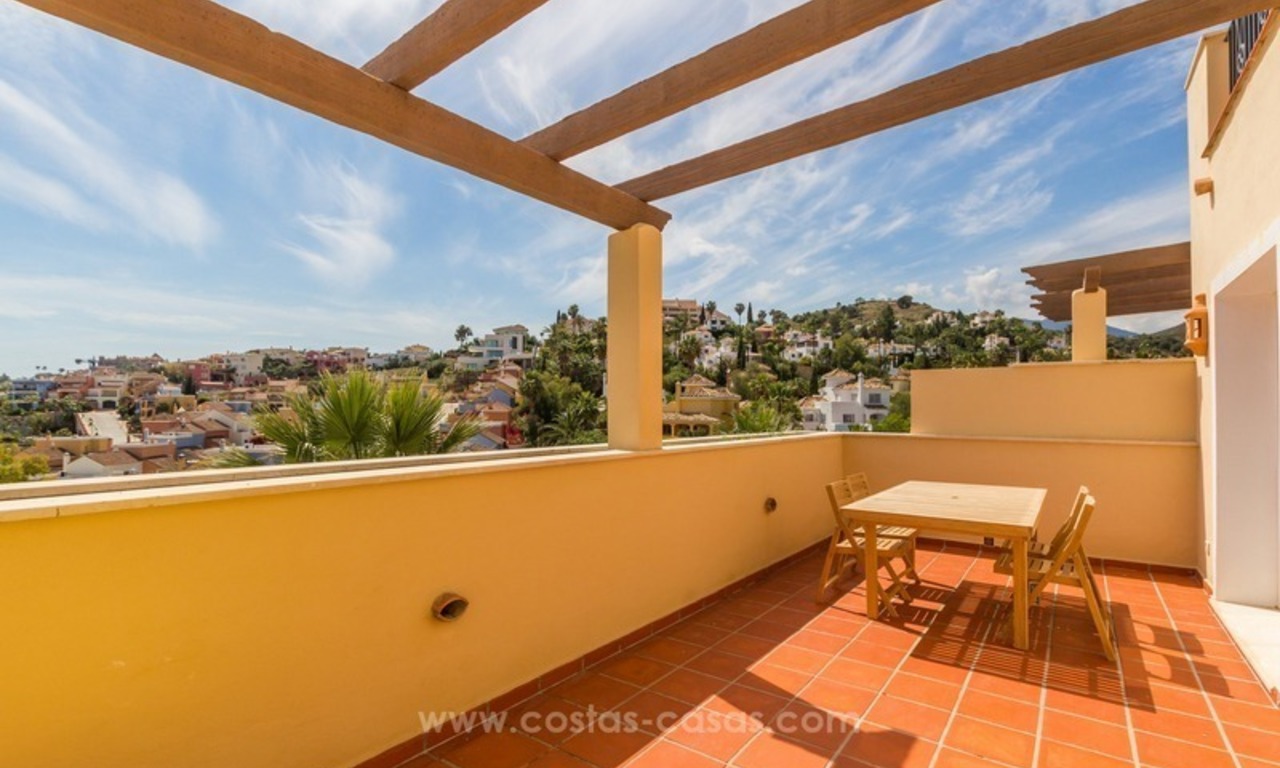 Áticos y apartamentos en venta en Nueva Andalucía, Marbella 0