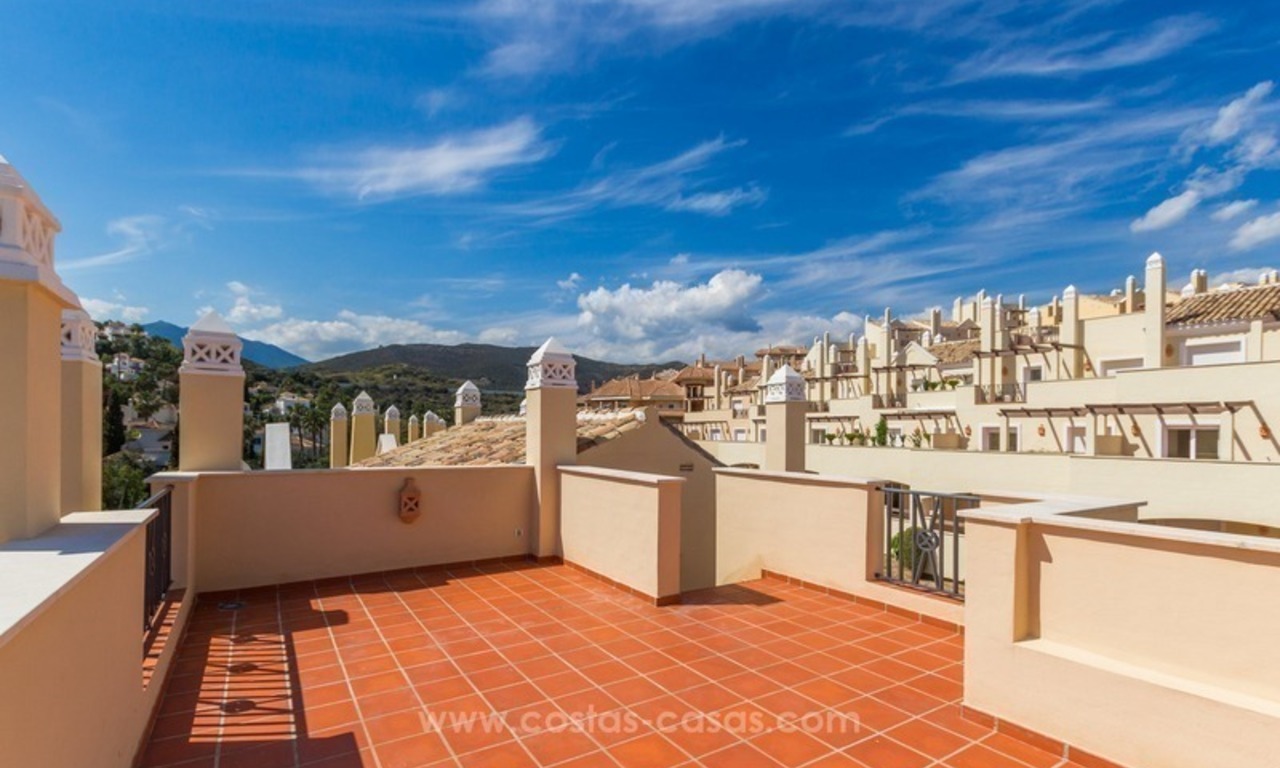 Áticos y apartamentos en venta en Nueva Andalucía, Marbella 3