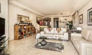Ático apartamento de lujo frente al mar en venta en la Nueva Milla de Oro, entre Marbella y Estepona 25