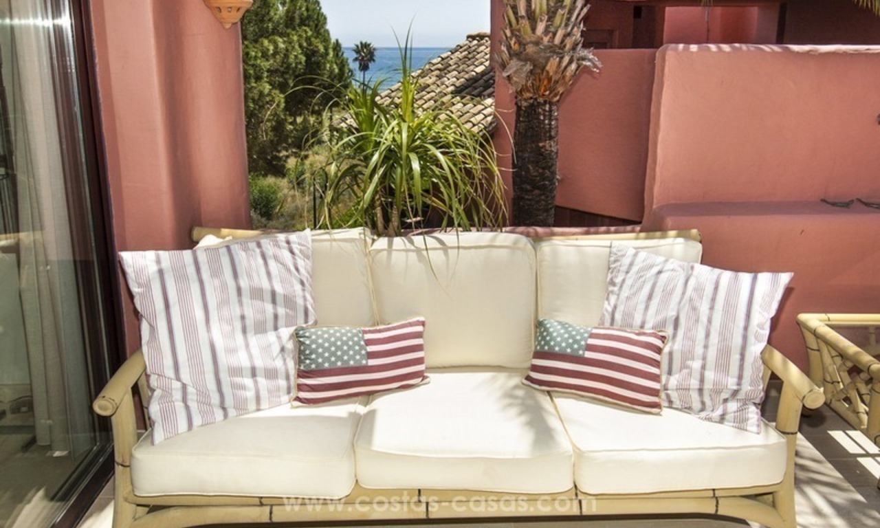 Ático apartamento de lujo frente al mar en venta en la Nueva Milla de Oro, entre Marbella y Estepona 27