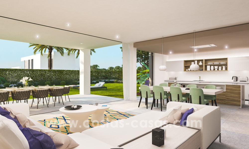 Villas contemporáneas a estrenar cerca de la playa en venta en Estepona 17603