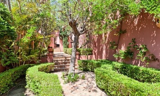 Villa encantadora y renovada en venta en Hacienda Las Chapas - Marbella 11