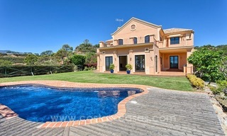 En Venta: Villa Clasica en Golf Resort, Benahavís - Marbella 1