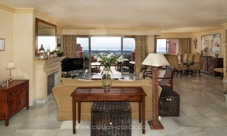 Vistas panorámicas al mar de 3 dormitorios Apartamento Ático en venta en Marbella - Benahavis 6