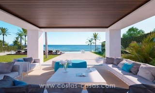 Villa de nueva construcción contemporánea en primera línea de playa en venta en la Nueva Milla de Oro, Marbella - Estepona 9