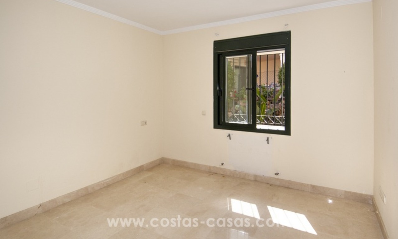 Oportunidad. Apartamento en venta en Nueva Andalucía, a poca distancia de todos los servicios y Puerto Banús en Marbella 7