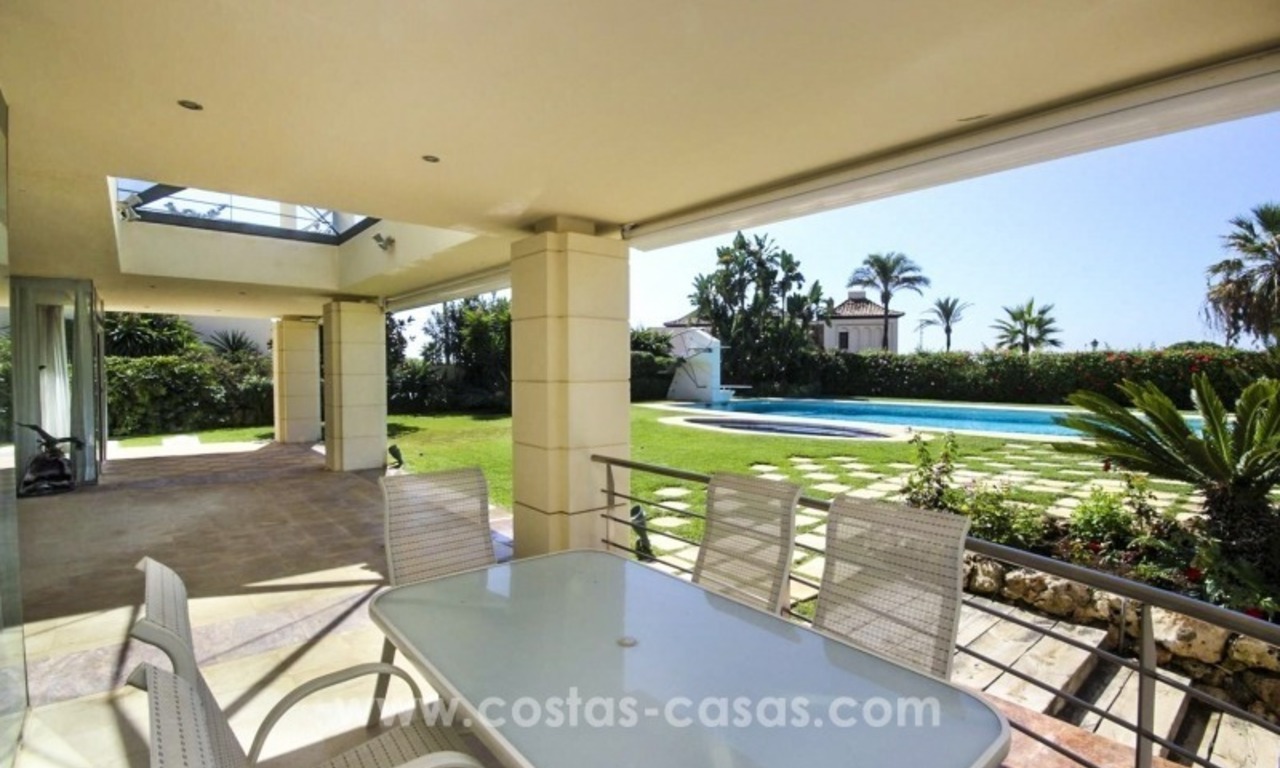 Villa en venta cerca de la playa - Marbella Este - Costa del Sol 5
