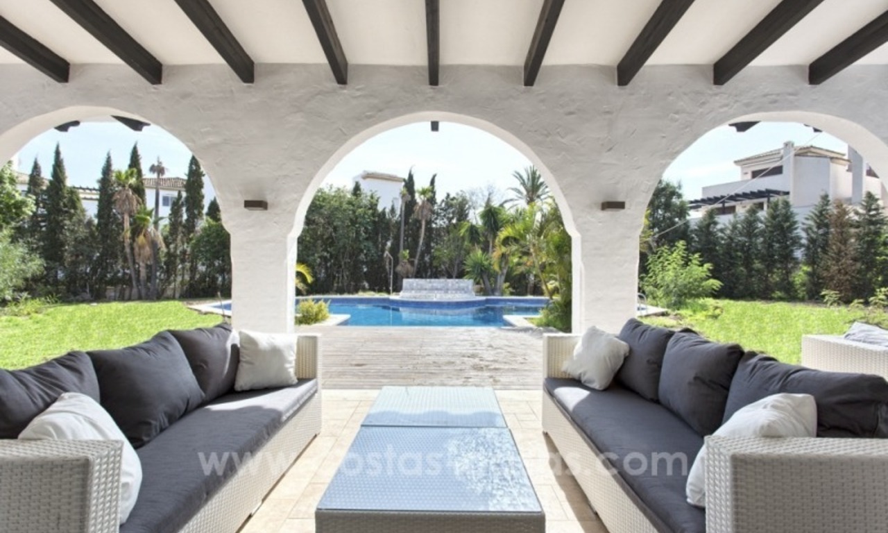 Villa de estilo andaluz moderno en venta en Nueva Andalucía, Marbella 4