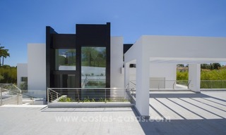Villa de diseño Recientemente construida en venta en Nueva Andalucía, Marbella 9