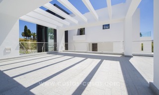 Villa de diseño Recientemente construida en venta en Nueva Andalucía, Marbella 11