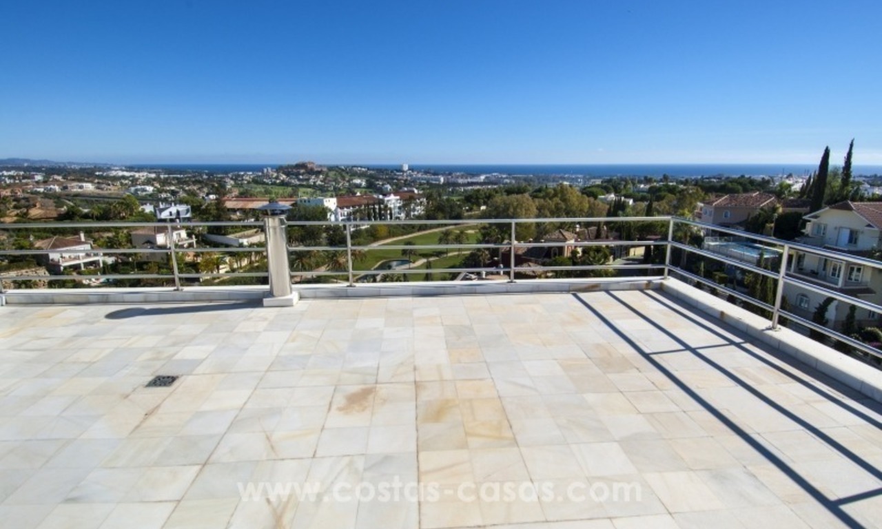 Villa de estilo contemporáneo con vistas al mar en el golf a la venta, zona exclusiva de Nueva Andalucía - Marbella 30
