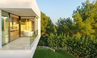 Villa contemporánea de nueva construcción a la venta en la Milla de Oro, Sierra Blanca, Marbella 6