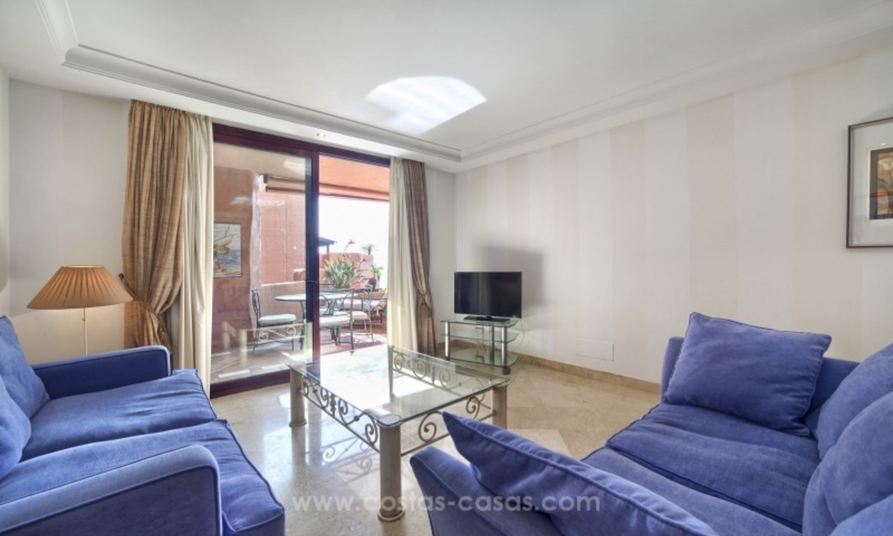 Apartamento en venta con vistas al mar en el ala privada del hotel Kempinski, Estepona - Marbella 12