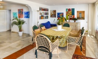 Fabulosa villa con vistas al mar en venta en Altos Reales, Milla de Oro, Marbella 14