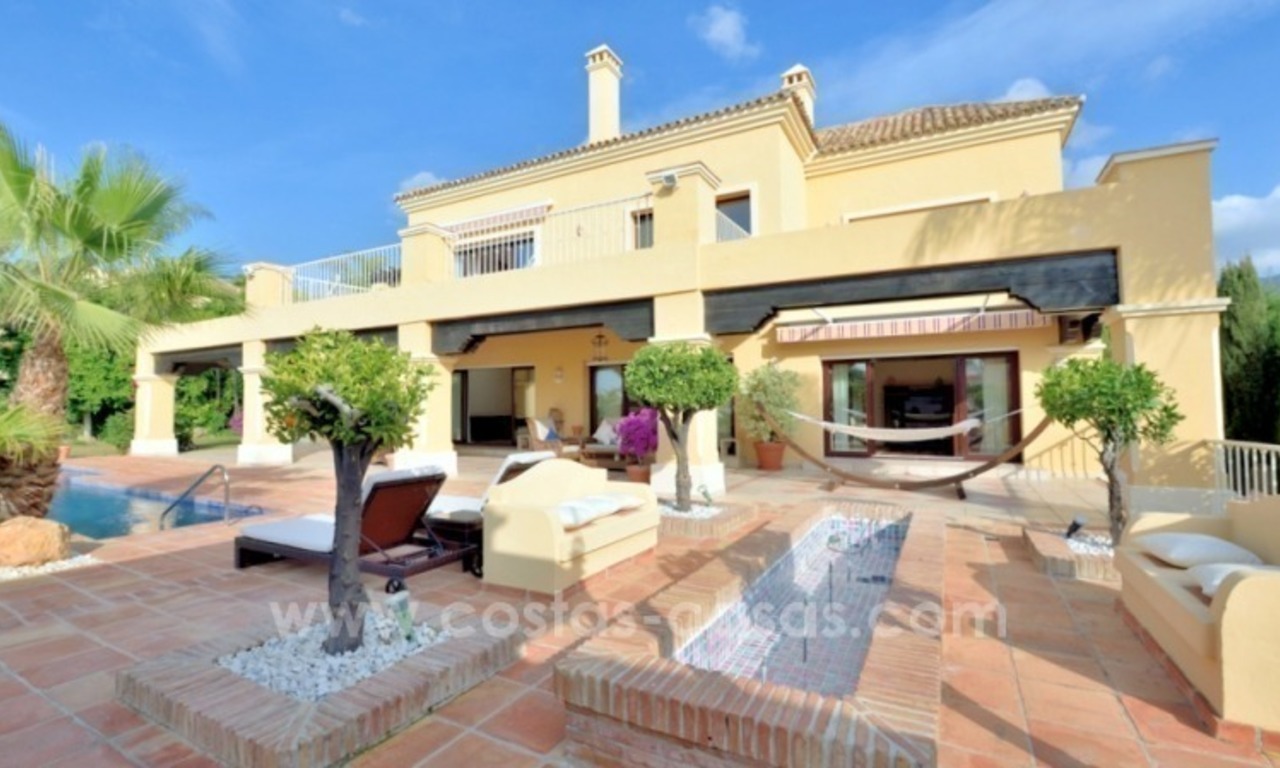 Gran villa con vistas al mar a la venta en la Milla de Oro, Sierra Blanca, Marbella 3