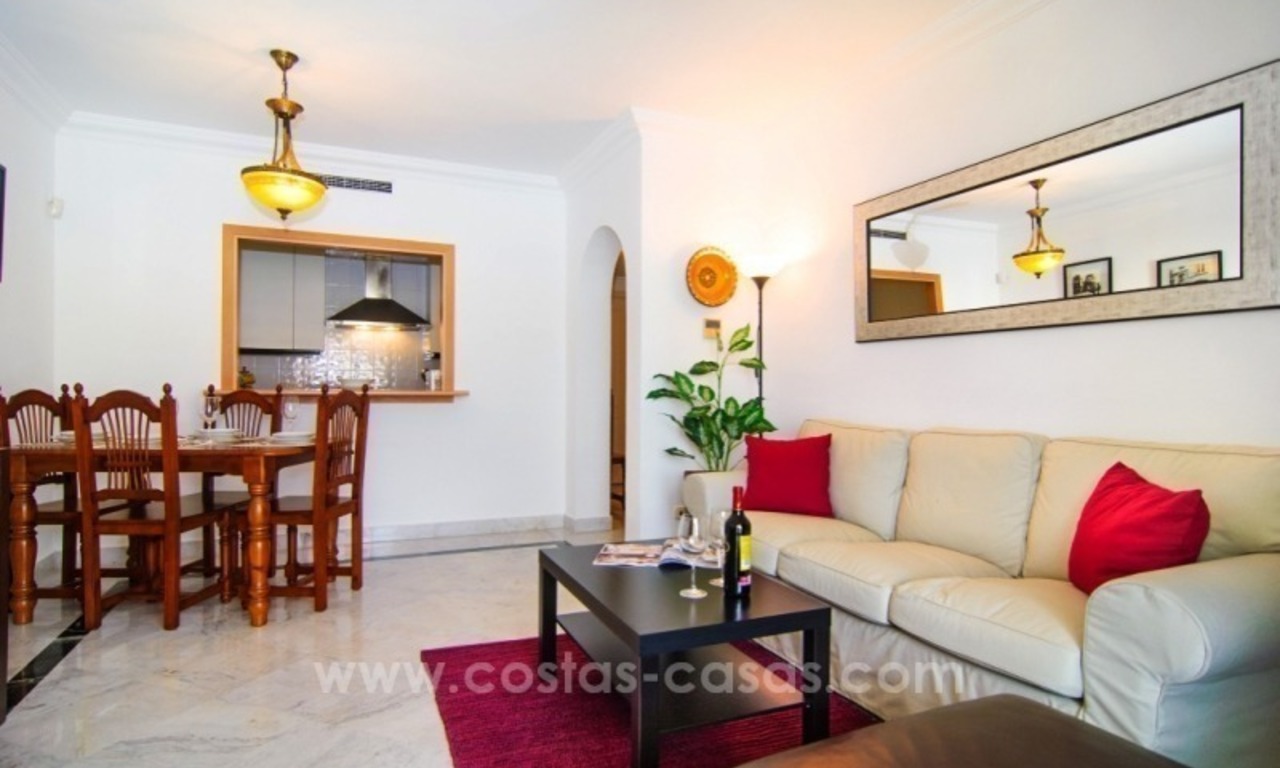 Apartamento fabuloso con vistas al mar en venta en Puerto Banús, Marbella 12