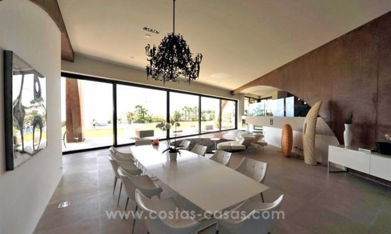Villa ultra moderna en venta en Benahavis - Marbella 14