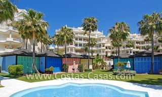Apartamentos de lujo frente al mar en venta en Las Dunas Park, Nueva Milla de Oro, Marbella - Estepona 5