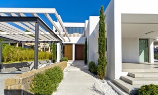 Impresionante villa moderna de diseño cerca de la playa en Marbella Este 6