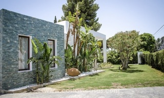 Villa moderna renovada a la venta en la Milla de Oro, Marbella 11