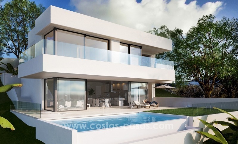 Nueva villa contemporánea en venta con vistas al mar en Estepona