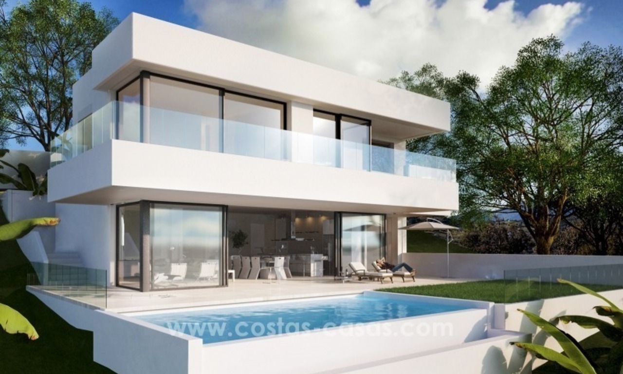 Nueva villa contemporánea en venta con vistas al mar en Estepona 0