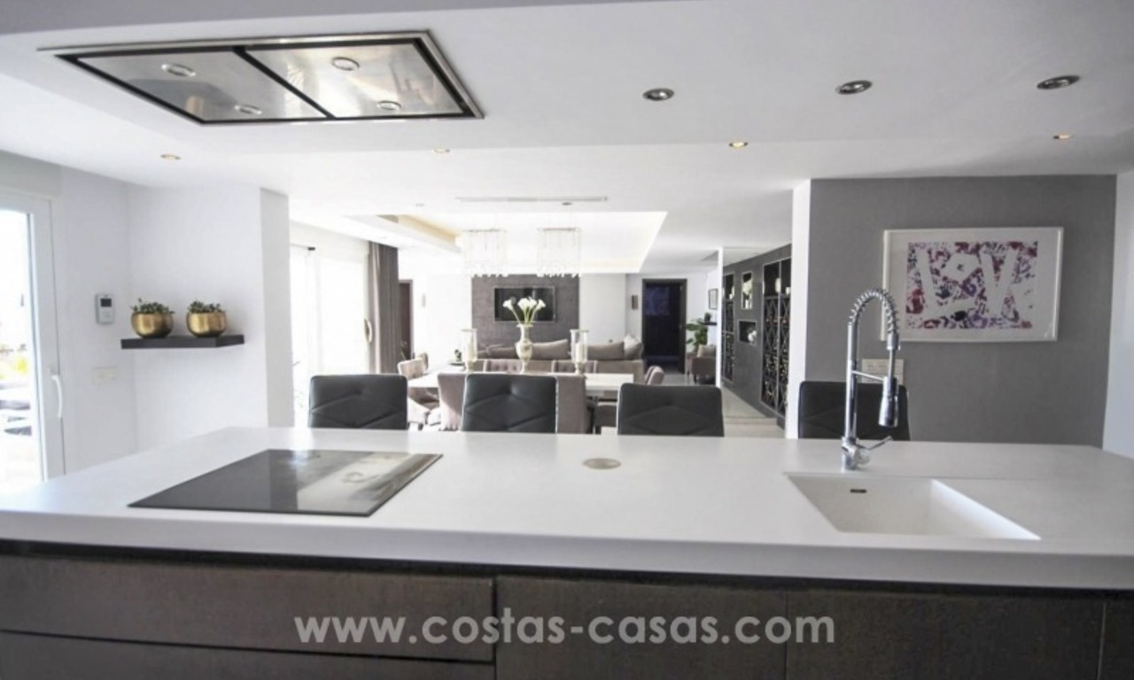 Villa a la venta en estilo moderno en la zona Marbella - Benahavís 9