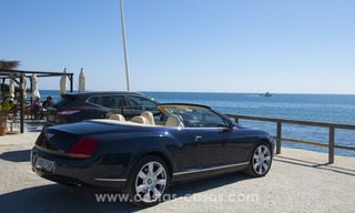 Impecable villa en venta de segunda línea de playa con vistas al mar en Marbella Este 41