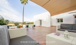 Villa muy privada renovada a la venta en la Nueva Milla de Oro, Marbella - Estepona 7