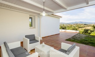 Villa muy privada renovada a la venta en la Nueva Milla de Oro, Marbella - Estepona 8