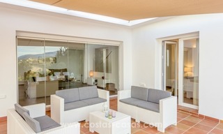 Villa muy privada renovada a la venta en la Nueva Milla de Oro, Marbella - Estepona 9