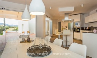 Villa muy privada renovada a la venta en la Nueva Milla de Oro, Marbella - Estepona 17
