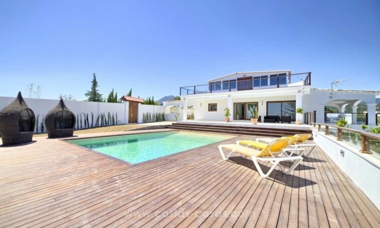 Villa contemporánea renovada en venta, Nueva milla de oro, Marbella - Estepona 1