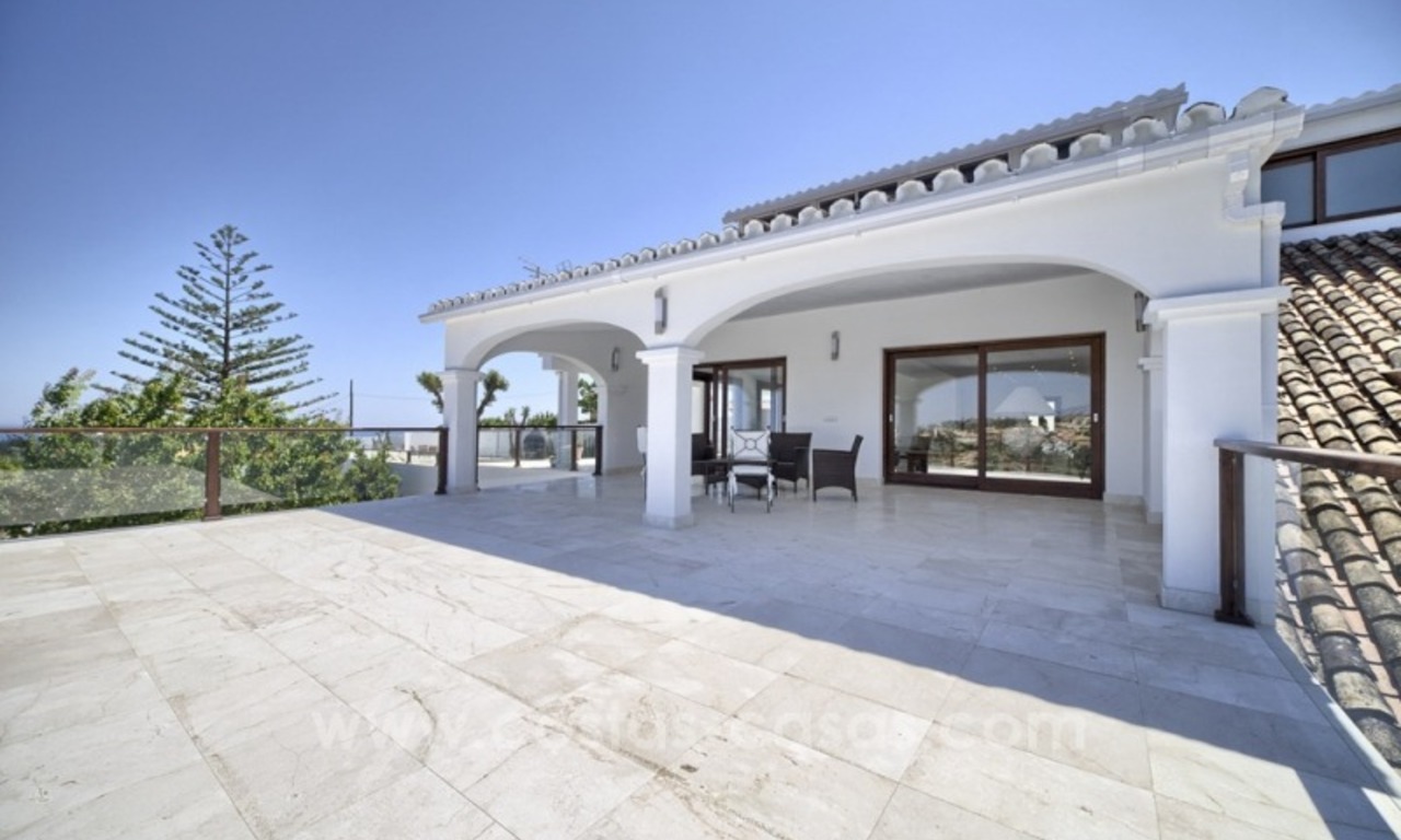 Villa contemporánea renovada en venta, Nueva milla de oro, Marbella - Estepona 7