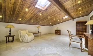 Villa contemporánea renovada en venta, Nueva milla de oro, Marbella - Estepona 16