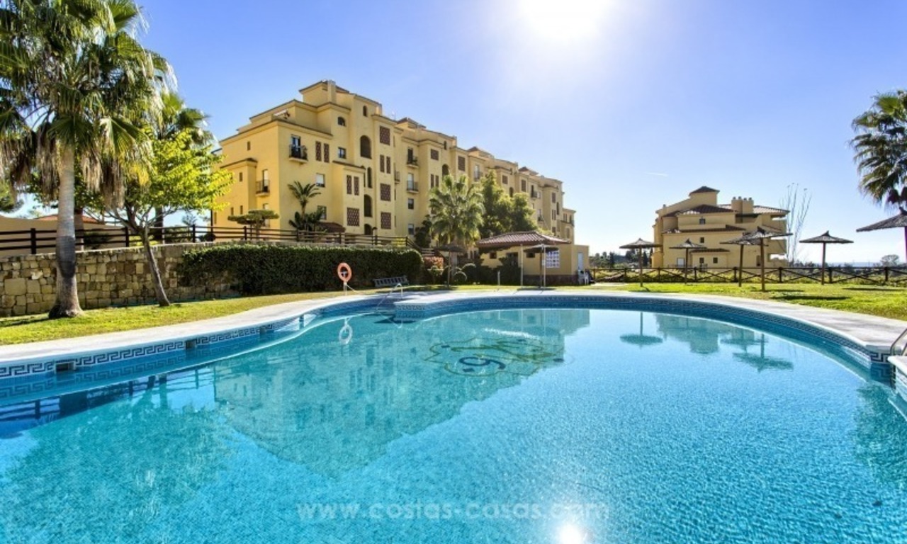 Apartamento en venta, Nueva Milla de Oro, Marbella - Estepona 1