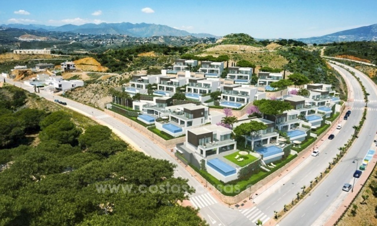 Villas nuevas y modernas en venta en La Cala de Mijas, Costa del Sol 2