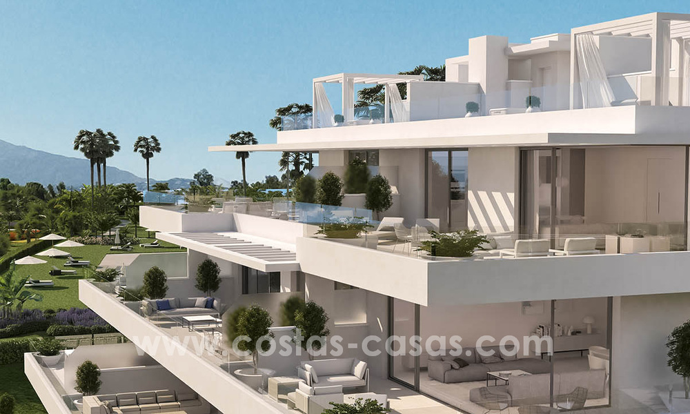 Listo para mudarse. Apartamentos modernos de diseño magníficos en venta en una parcela de lujo en Marbella - Estepona 23739