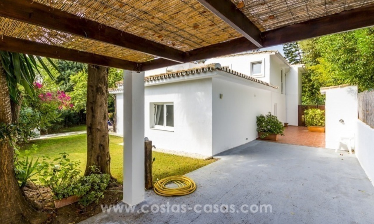 Villa moderna recién reformada en venta en Nueva Andalucía, Marbella 4