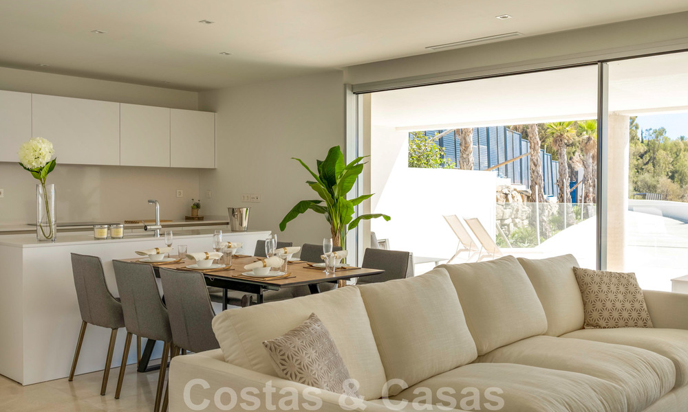 Impresionantes apartamentos modernos en venta en Nueva Andalucía, Marbella. 28754