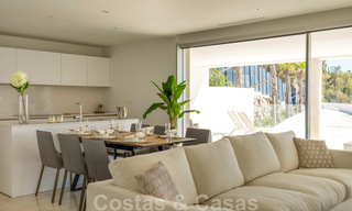 Impresionantes apartamentos modernos en venta en Nueva Andalucía, Marbella. 28754 