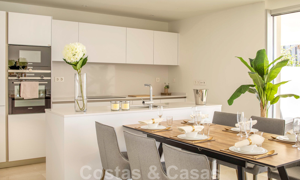 Impresionantes apartamentos modernos en venta en Nueva Andalucía, Marbella. 28756