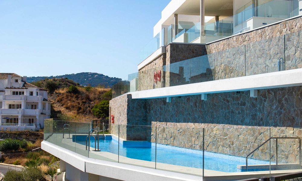 Impresionantes apartamentos modernos en venta en Nueva Andalucía, Marbella. 28770