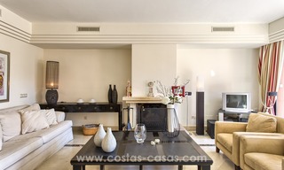 Amplio apartamento de lujo en venta cerca de Puerto Banús en Nueva Andalucía, Marbella 14