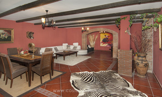 Villa con fantásticas vistas al mar y al golf en venta en Benahavis - Marbella 29744 