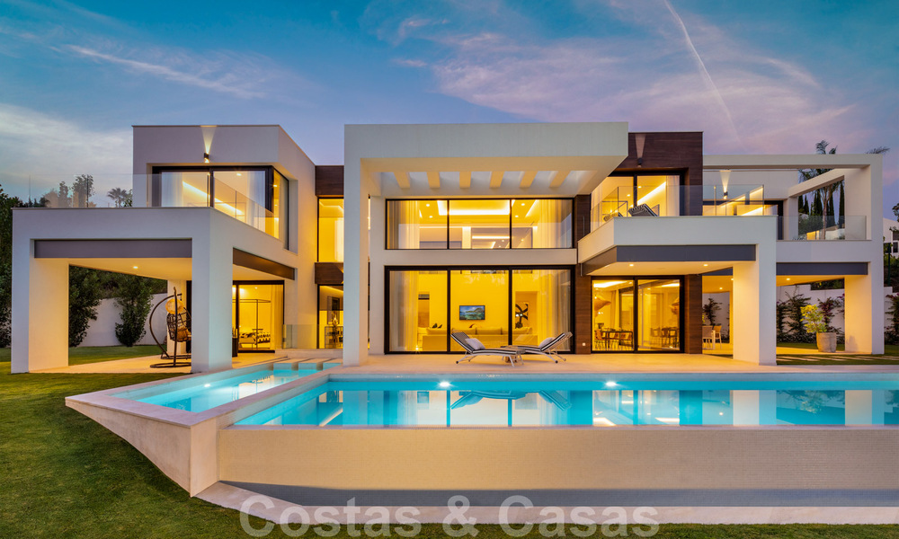 Villa moderna a estrenar en el corazón del Valle del Golf, Nueva Andalucía, Marbella 28967