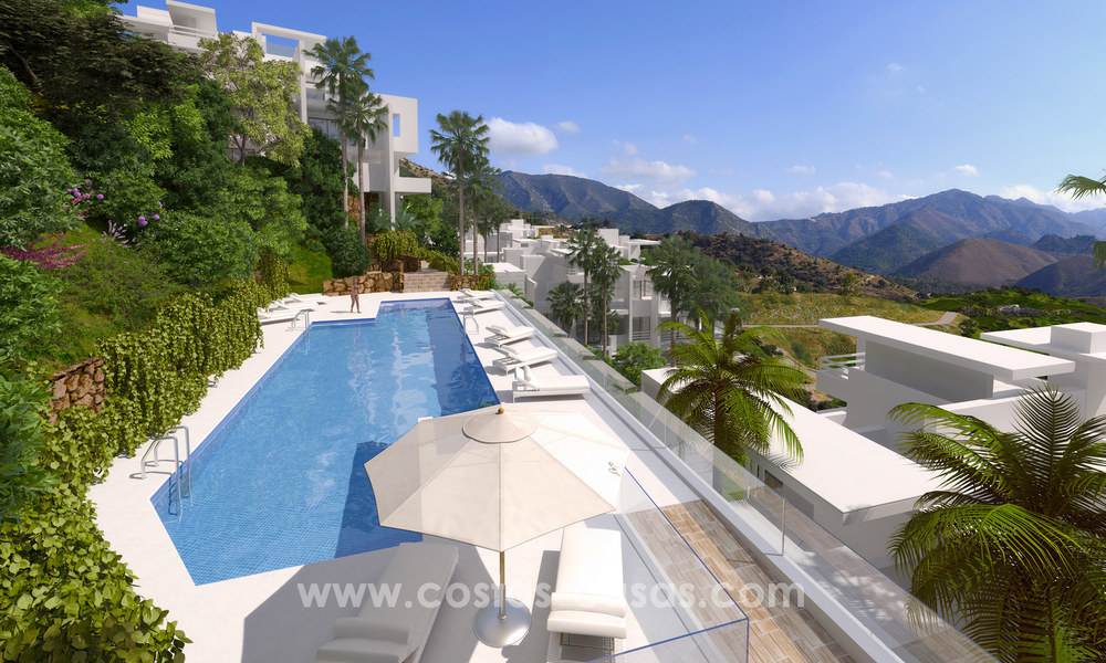 Apartamentos modernos de lujo en venta con vistas al mar a pocos minutos en coche del centro de Marbella 4669