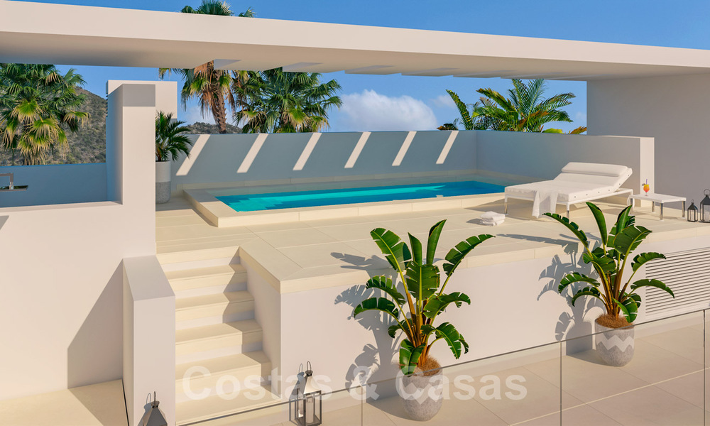 Apartamentos modernos de lujo en venta con vistas al mar a pocos minutos en coche del centro de Marbella 38345