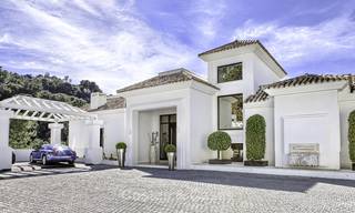 Acogedora villa de estilo contemporáneo con impresionantes vistas en venta en La Zagaleta, Marbella - Benahavis 18221 