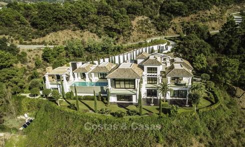 Acogedora villa de estilo contemporáneo con impresionantes vistas en venta en La Zagaleta, Marbella - Benahavis 18223